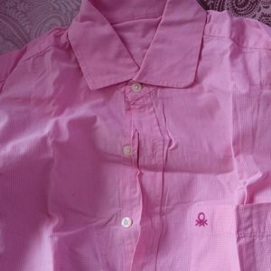 Pink shirt