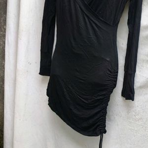 BLACK ONE SIDED RUCHED MINI WRAP BODYCON DRESS