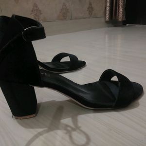 Heels Black Velvet