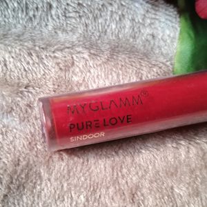 MyGlamm Pure Love Sindoor - Royal Red (Red Shade)