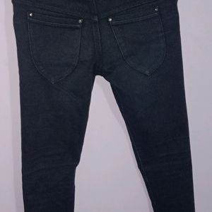 Women's Black Skinny Jeans