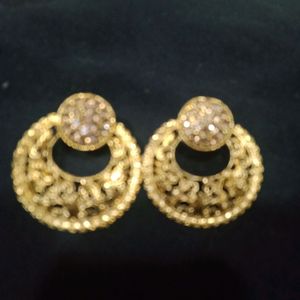 earings golden round