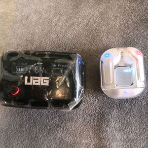 M19 + ultrapods white full working condition