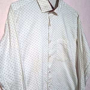 White Shirt In Excellent Condition