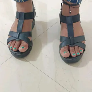 Box Heel Wedges