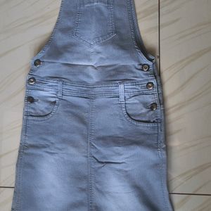 Pinafore