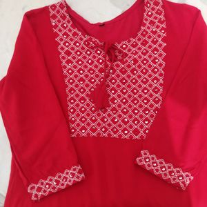 Red Kurti