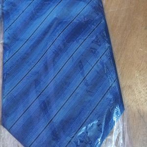 Parkavenue Tie New With Tag