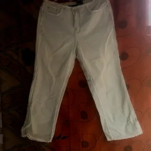 Straight White Pant