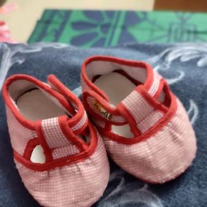 Red Cheacked Booties For Kids