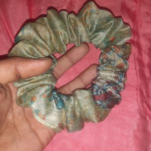 Organza🥳⏳️Single Scrunchie⏳️🥳🪙