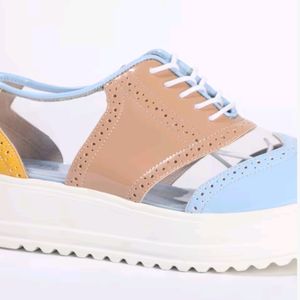 Catwalk Blue Dual-toned Cut-out Sneakers