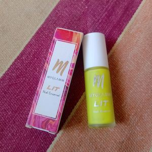 Myglamm LIT Nail Enamel