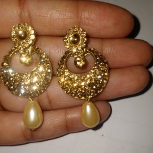 9 Earrings Only At 160