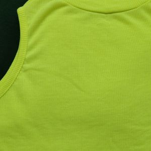 🔴 Price Dropped Neon Green Crop Top