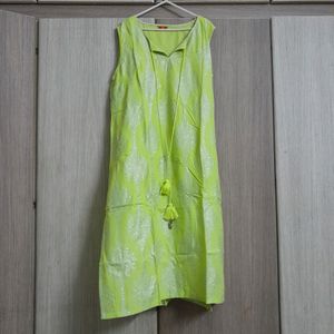 W Sleeveless Kurta 16 Size Side Cuts Available