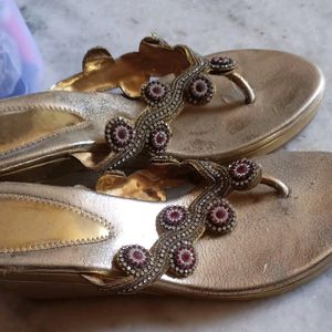 Sandal For Wedding Use