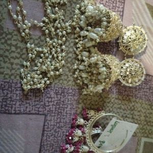 Unused Jhumka Set