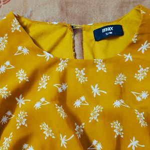 Bright Yellow Pleated Sundress by Max - Excellent