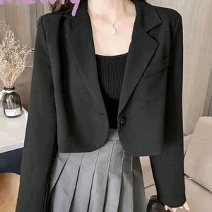 Korean Black Cropped Blazer