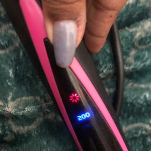 Vega Hair Straightener