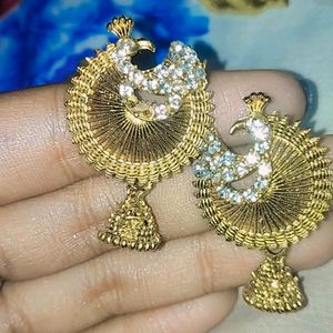 Golden Design Earrings Look Awesome 🥰