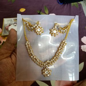 Neckless Set