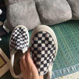 AUTHENTIC VANS SHOES