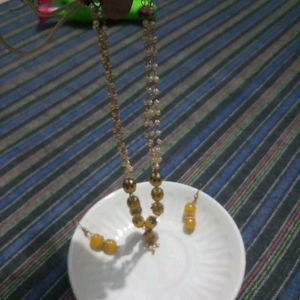 Pearl Necklace With Earrings