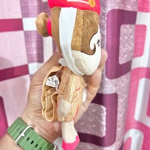 Dubai Airs host Girl Soft Toy Hand Band