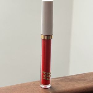 MyGlamm Liquid Lipstick