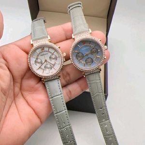 SWAROVSKI PREMIUM QUALITY LADIES WATCH @SALE