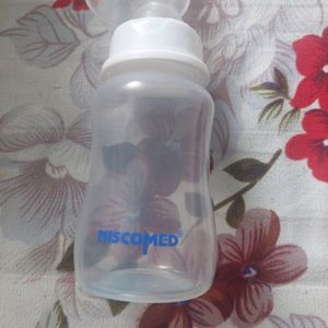 Niscomed Manual Breast Pump + Feeding Bottle