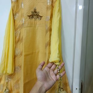 Diwali Sale! Gown For Women's