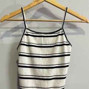 BLACK & WHITE CAMI TOP