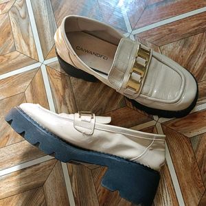 Square Toe BEIGE LOAFER