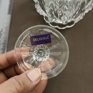 Aesthetic Durable Crystal Clear Bowl With a Lid