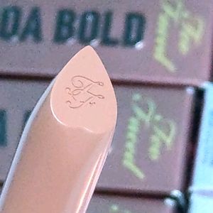 Too Faced Lip Stick