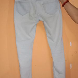 SLIM FIT JEANS