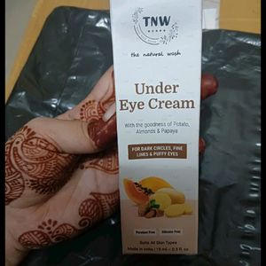 TNW under Eye Cream With Attached Roller