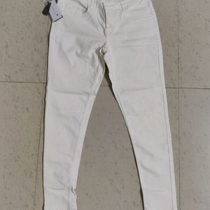 White Brand New Jeans, Negotiable