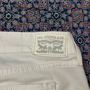 Levi’s Women White Jeans/ Denim