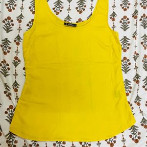 Yellow Cute Top-OXOLLOXo