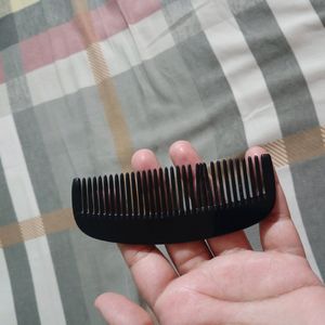 Combs