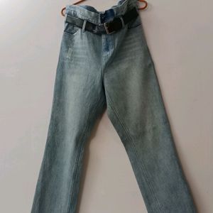 LIGHT BLUE STRIGHT LEG JEAN'S WOMEN ⭐