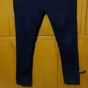 Black Ruff Jeans