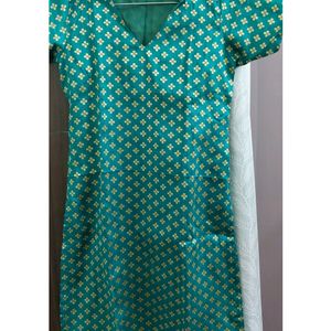 Green Kurta With Stand Collar