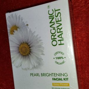 Organic Harvest Pearl Brightening Facial Kit