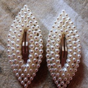 Pearl Clips