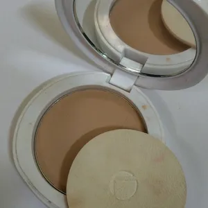 Lakme Perfect Radiance Compact